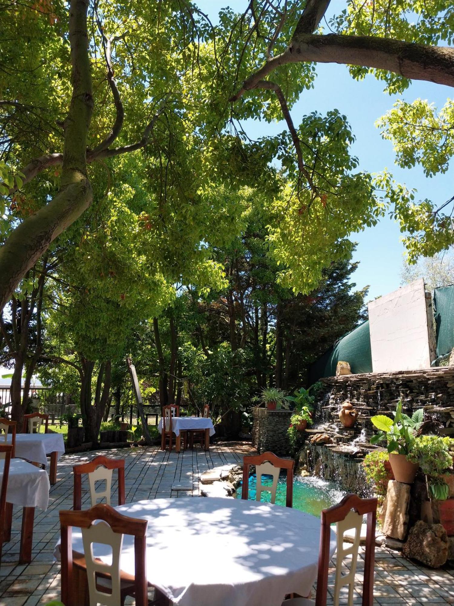 Hotel Different Divjake Ngoại thất bức ảnh