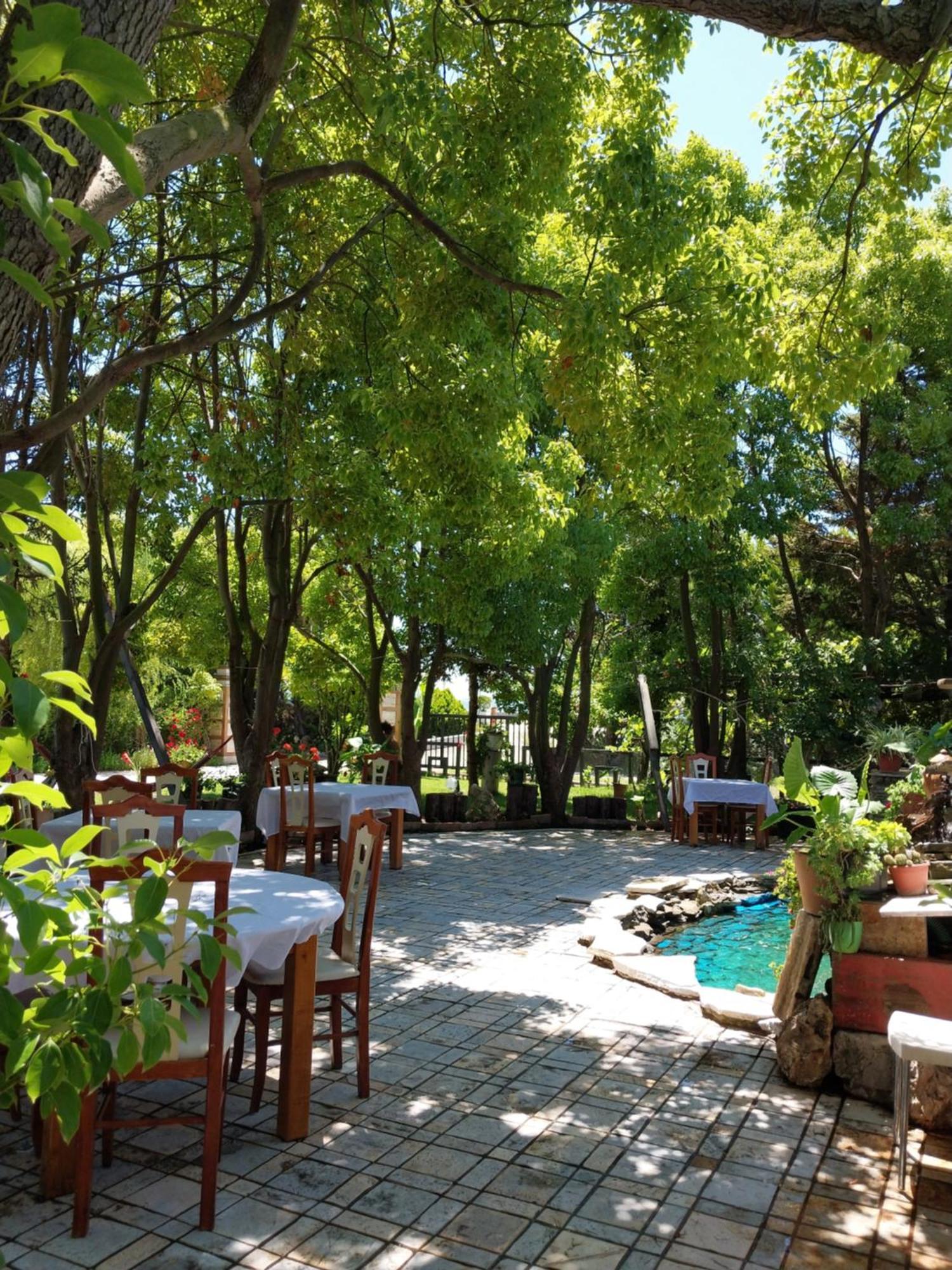 Hotel Different Divjake Ngoại thất bức ảnh